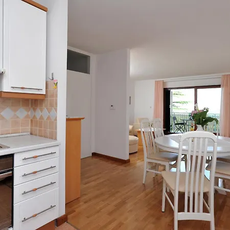 Apartman Eden *