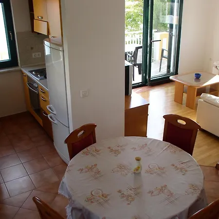 Apartman Eden *